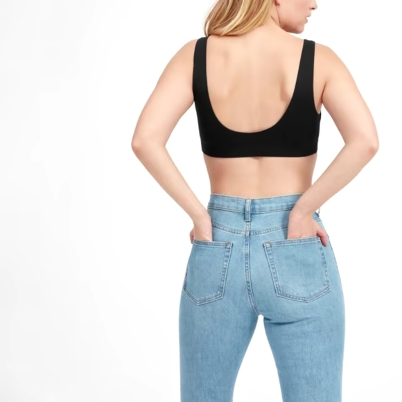 Everlane The Tank Bra in Black•XS - Picture 3 of 11